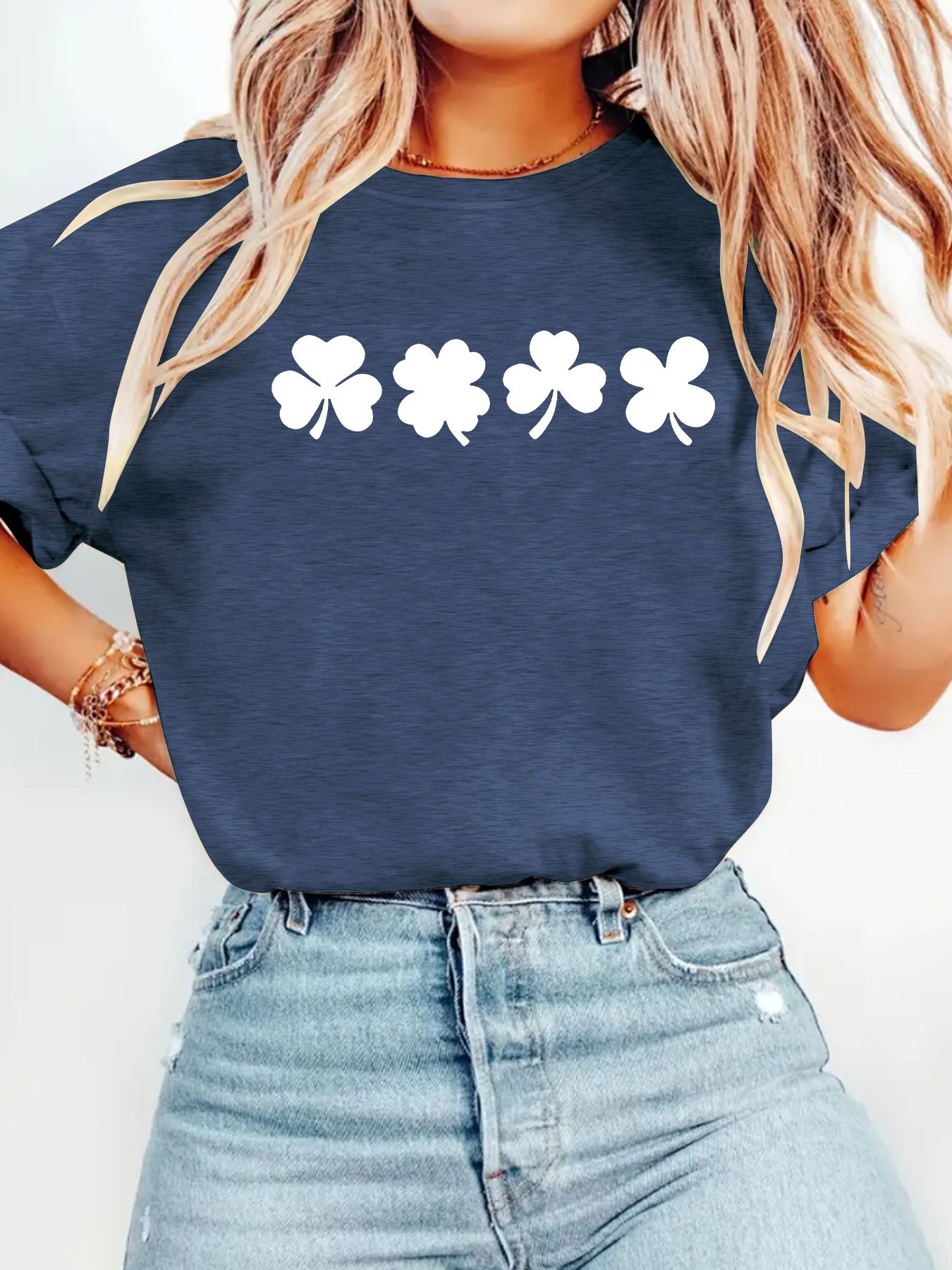 Short sleeved T-shirt with St. Patrick's Day Clovers
