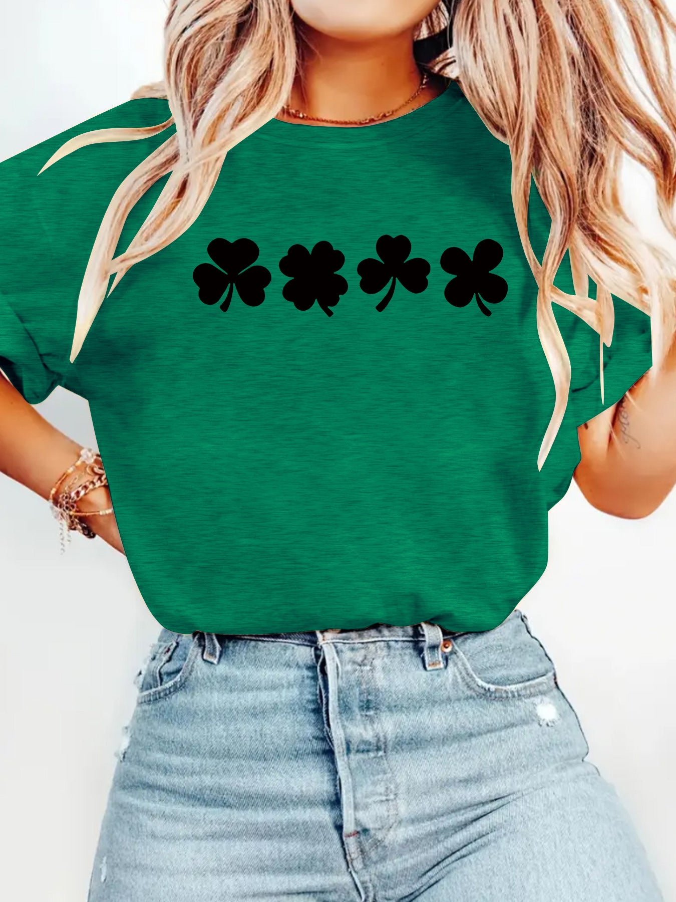 Short sleeved T-shirt with St. Patrick's Day Clovers